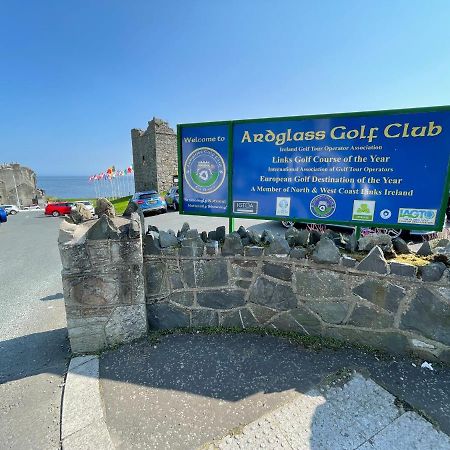 Lovely Apartment Overlooking The Harbour And Bay Ardglass Екстер'єр фото