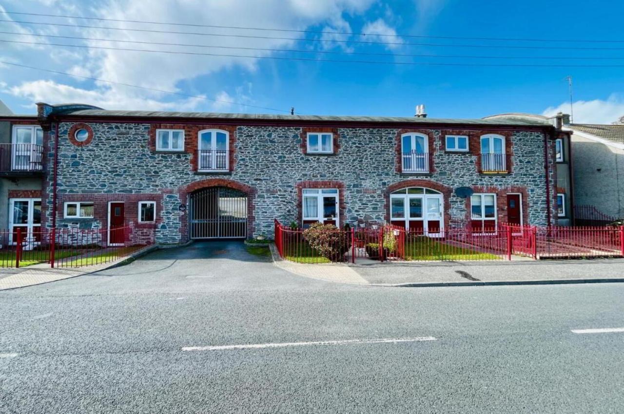 Lovely Apartment Overlooking The Harbour And Bay Ardglass Екстер'єр фото