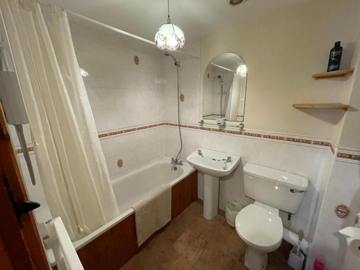 Lovely Apartment Overlooking The Harbour And Bay Ardglass Екстер'єр фото