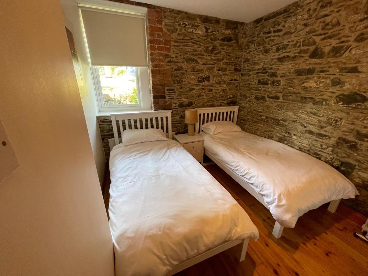 Lovely Apartment Overlooking The Harbour And Bay Ardglass Екстер'єр фото